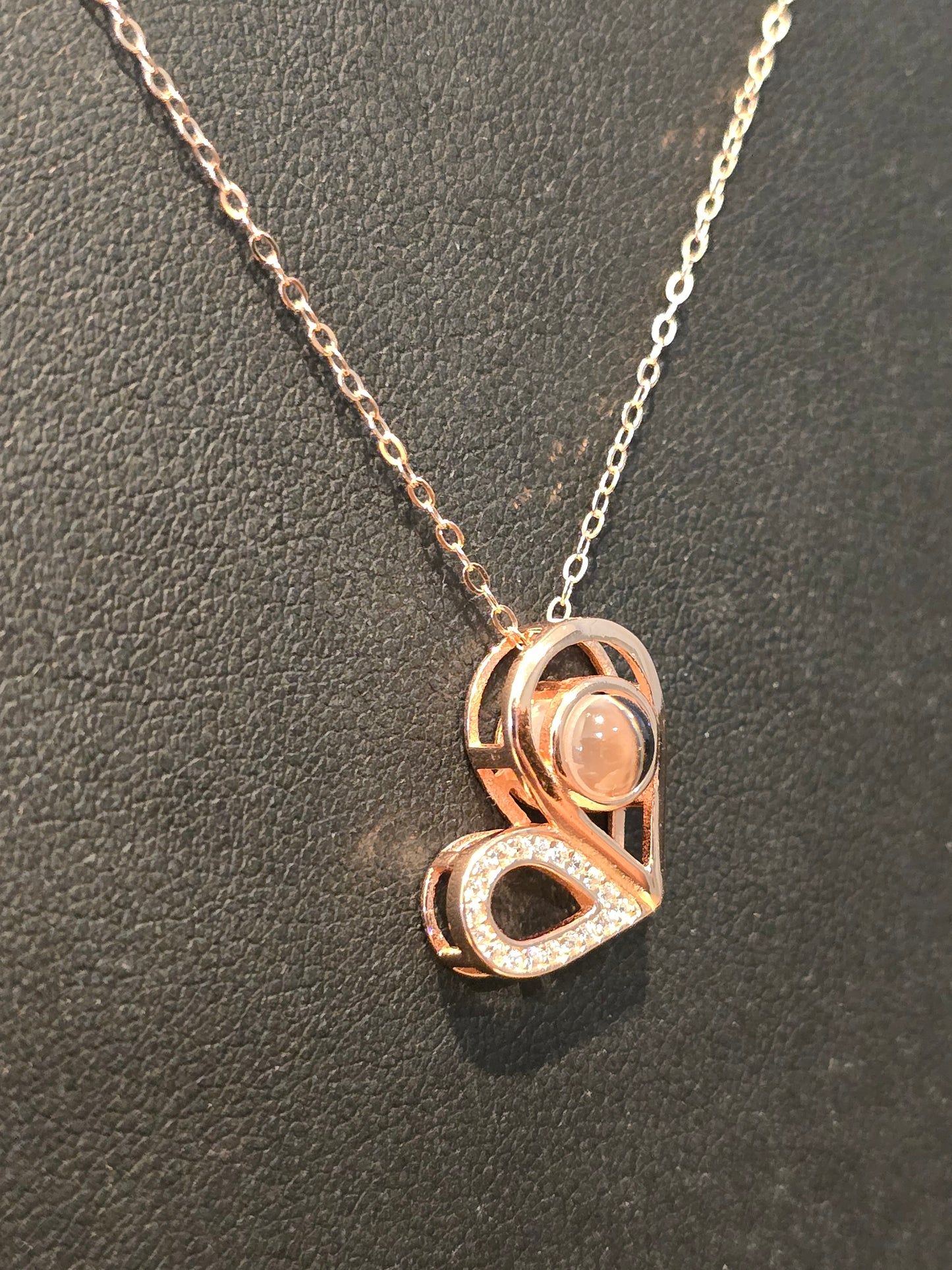 Κολιέ με καρδούλα σε ροζ χρυσό & ζιρκόν