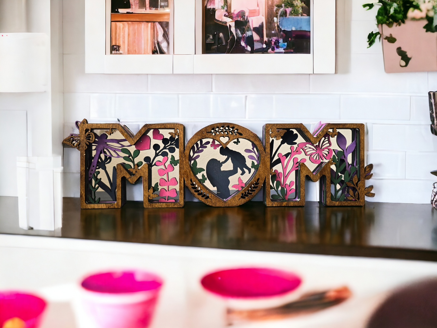 Mom : Επιτραπέζιο διακοσμητικό δώρο για τη μητέρα πολλαπλών στρωμάτων